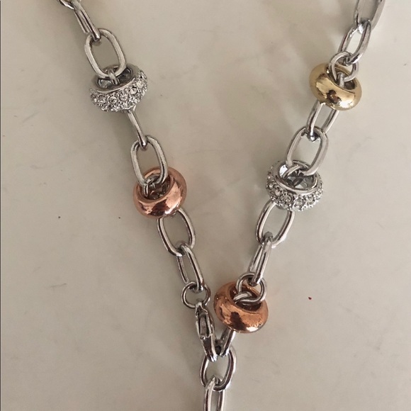 Rose gold & silver heart pendant necklace - Picture 3 of 4